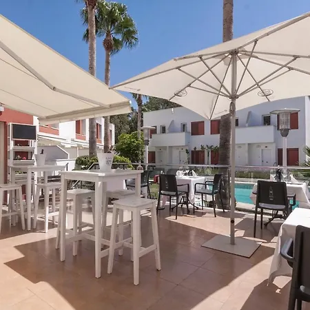 La Buganvilla Apartahotel