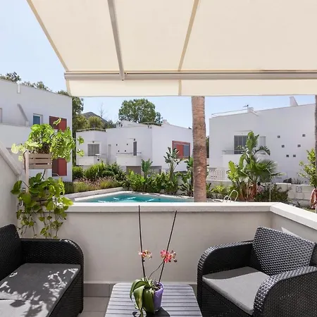 Apartahotel La Buganvilla San José